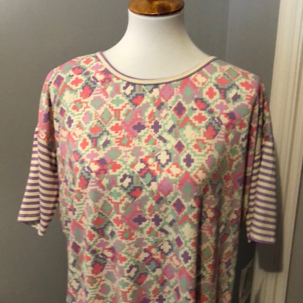 XXS LuLaRoe Irma tunic top purple sleeves print